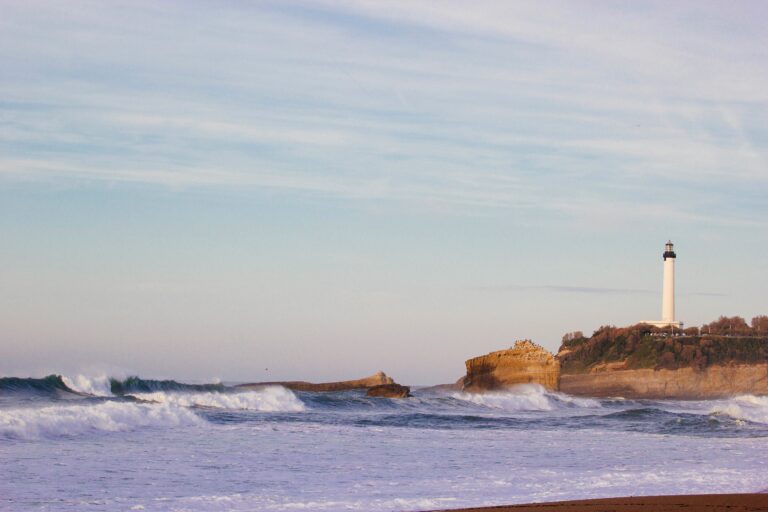 Vista de la Grande Plage de Biarritz desde el faro